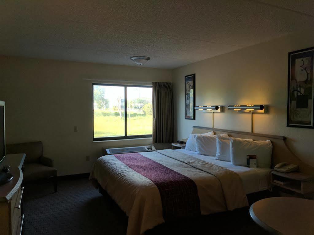 Red Roof Inn San Antonio Airport Esterno foto